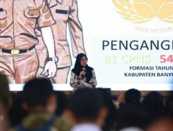 Serahkan 625 SK CPNS dan PPPK, Bupati Ipuk Tekankan Pentingnya ASN yang Adaptif dan Inovatif