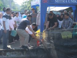 Dukung Program Ketahanan Pangan, Polres Blitar Kota Budidaya Ikan Bersama Warga
