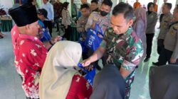 Apresiasi Buruh Tani, Polres Situbondo dan Forkopimda Berbagi Sembako Usai Panen Raya Jagung