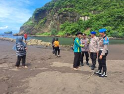 Libur Panjang Idul Adha, Polres Jember Siagakan Personel Pengamanan Wisata Pantai