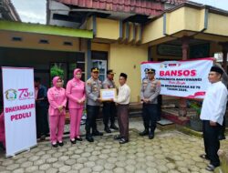 Dalam Rangka Hari Bhayangkara ke-79, Polresta Banyuwangi Gelar Baksos ke Panti Jompo dan Panti Asuhan