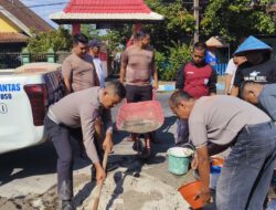 Minimalisir Laka Lantas Polres Bondowoso Tambal Jalan Berlubang: Bakti Polri di Hari Bhayangkara ke – 79