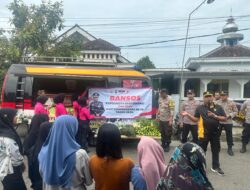 Wayang Golek dan Sayur Gratis: Polresta Banyuwangi Gelar “Mayur Kamtibmas” sambut Hari Bhayangkara ke-79″