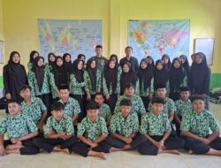 Babinsa Koramil 0825/05 Kalibaru Beri Pembekalan Pencegahan Kenakalan Remaja dan Narkoba di MTs Miftahul Jadid