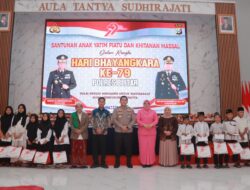 Polres Blitar Gelar Khitan Massal Salurkan Bansos untuk Anak Yatim Piatu dan Difabel di Hari Bhayangkara ke – 79