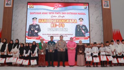 Polres Blitar Gelar Khitan Massal Salurkan Bansos untuk Anak Yatim Piatu dan Difabel di Hari Bhayangkara ke – 79