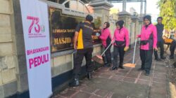 Polri Untuk Masyarakat : Polres Pamekasan Gelar Bakti Religi dan Bansos di Hari Bhayangkara Ke-79