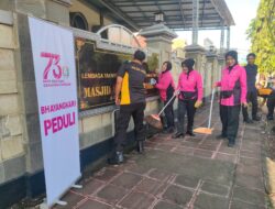 Polri Untuk Masyarakat : Polres Pamekasan Gelar Bakti Religi dan Bansos di Hari Bhayangkara Ke-79