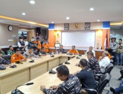 Danrem 083/Baladhika Jaya dan Dandim 0825/Banyuwangi Hadiri Konferensi Pers Penyelamatan Penumpang KMP Tunu Pratama Jaya