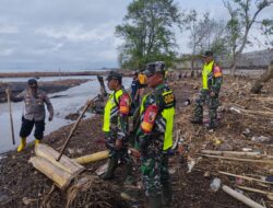 Sinergitas TNI, Polri, dan Masyarakat Teruskan Operasi Pencarian Hari ke-3 Korban KMP Tunu Pratama Jaya