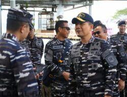Pangkoarmada II Tinjau Langsung Operasi SAR KMP Tunu Pratama Jaya