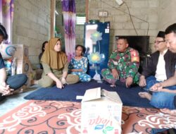 Babinsa dan Aparat Desa Bunder Silaturahmi ke Rumah Korban KMP Tunu Pratama Jaya