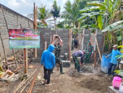 Babinsa Kodim Banyuwangi Bangun Rumah Bapak Jemirin dalam Pra TMMD 125