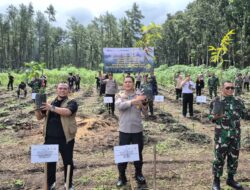 Peringati Hari Bhayangkara ke-79, Polresta Banyuwangi Gelar Aksi Tanam 300 Ribu Pohon