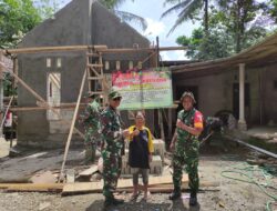 Rutilahu Pra TMMD Kodim Banyuwangi, Rumah Ibu Umiyati Sudah Masuk Tahap Plester Tembok