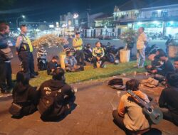 Polantas Menyapa : Polres Jember Ajak Komunitas Motor Jadi Pelopor Tertib Berlalu Lintas