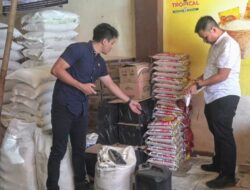 Antisipasi Pengoplosan Beras, Satgas Pangan Polres Jember Gelar Sidak ke Pasar dan Gudang