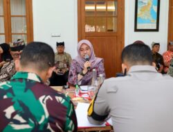 Penutupan Jalur Gumitir, Bupati Ipuk Upayakan Penambahan Kereta dan Penerbangan