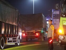 Kapolresta Banyuwangi Turun Langsung Urai Kepadatan di Pelabuhan Ketapang