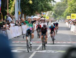 Jeroen Meijers Kuasai Etape Pertama Tour de Banyuwangi Ijen 2025