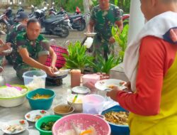 Kebersamaan Satgas TMMD dan Warga dalam Suasana Makan Bersama di Desa Seneporejo