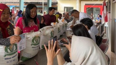 Distribusi 2.040 Ton Beras untuk 102 Ribu Warga Banyuwangi, Pemerintah Jaga Ketahanan Pangan