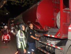 Gercep! Polresta Banyuwangi Atasi Truk Mogok di Tengah Lonjakan Arus ke Pelabuhan Ketapang