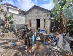 Satgas TMMD Kodim 0825/Banyuwangi Lanjutkan Pembangunan Rumah Bapak Jemirin di Siliragung