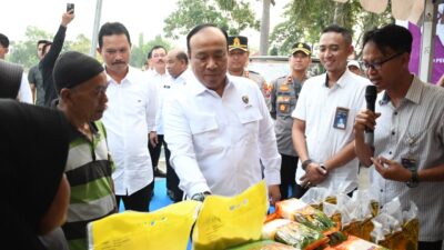 Polri Distribusikan 6 Ton Beras Menggelar Gerakan Pasar Murah di Madiun, Sinergi dengan Bulog Tekan Inflasi