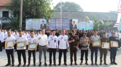 Apel Pagi Bersama Aparat Penegak Hukum di Rutan Surabaya, Petugas Berprestasi Raih Penghargaan