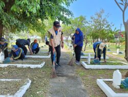 Tagana Dinsos PP dan KB Gelar Baksos di Taman Makam Pahlawan Banyuwangi