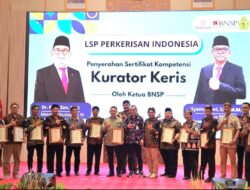 BNSP Serahkan Sertifikat Kompetensi Kurator Keris KKNI Level 7: Momentum Keteladanan dan Strategi Membangun Ekosistem Budaya