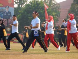 Gelorakan Semangat Kemerdekaan, SPN Polda Jatim Lepas 17 Merpati dan Gelar Lomba Kebersamaan