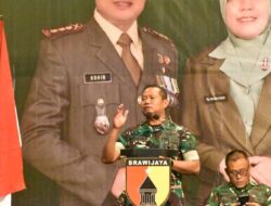 Danrem 083/Baladhika Jaya Berikan Pengarahan kepada Prajurit, PNS, dan Persit Kodim 0825/Banyuwangi