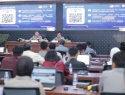 Personel Polda Jatim Ikuti Pelatihan Kehumasan Melalui E-Learning Perkuat Hadapi Tantangan Komunikasi di Era Digital