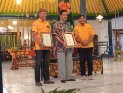 GBPH Yudaningrat Terima Sertifikat Kompetensi Kurator Keris di Pameran “Keris Sang Pangeran”