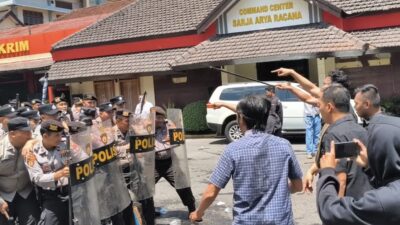 Polres Jember Gelar Simulasi Pengamanan Mako, Latih Kesiapan Anggota