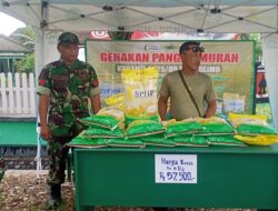 Koramil Tegaldlimo dan Bulog Gelar Gerakan Pangan Murah, 1 Ton Beras Ludes Terjual