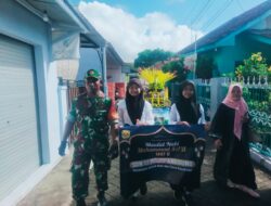 Babinsa Mojopanggung Hadiri dan Monitor Kirab Maulid Nabi Muhammad SAW, Wujud Dukungan TNI pada Pembinaan Karakter Sejak Dini