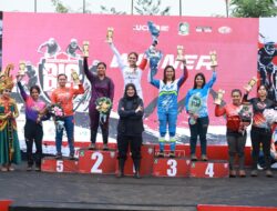 Banyuwangi Ijen Geopark Downhill 2025: 313 Pembalap dari 7 Negara Adu Nyali di Trek Licin Gantasan Bike Park