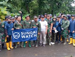 Sinergi TNI, Pemda, dan Warga Banyuwangi Selamatkan Sungai dari Sampah