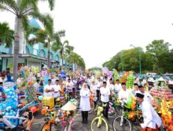 Ribuan Telur Endog-Endogan Warnai Tradisi Muludan Bumi Blambangan di Banyuwangi
