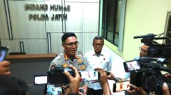 Polda Jatim Kembalikan Buku Sitaan yang Tidak Terkait dengan Tindak Pidana