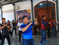 Senam Bersama Petugas dan Warga Binaan Warnai Lapas Banyuwangi