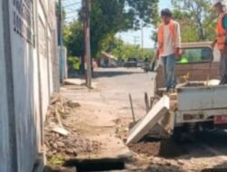DPU.CKPP Banyuwangi Prioritaskan Perbaikan Trotoar Rusak, Warga Bisa Lapor Lewat WhatsApp