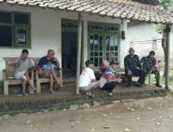 Babinsa Barurejo Laksanakan Komsos dengan Warga Desa Binaan