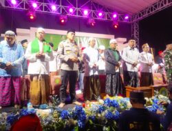Kapolresta Banyuwangi  mendampingi Wakil Ketua Umum PBNU, Bersholawat Gaungkan Semangat Santri dan Cinta Rasulullah 