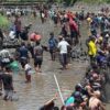 Warga Serbu Dam Singir Banyuwangi: Tradisi Tahunan Berburu Ikan di Tengah Pengeringan Bendungan