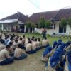 Babinsa Koramil 0825/06 Gambiran Berikan Pembekalan Disiplin dan Wawasan Kebangsaan di SMK Muhammadiyah 9 Gambiran