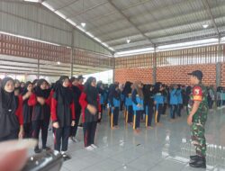 Babinsa Koramil 0825/07 Cluring Ikut Sukseskan LDKS Osis Unit Darussalam Blokagung Tegalsari